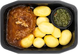 Ediths Pannbiff med kokt potatis, löksky & bostongurka