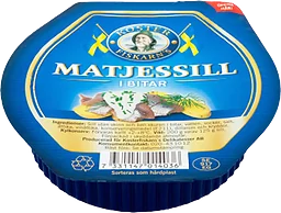 Matjessill i bitar